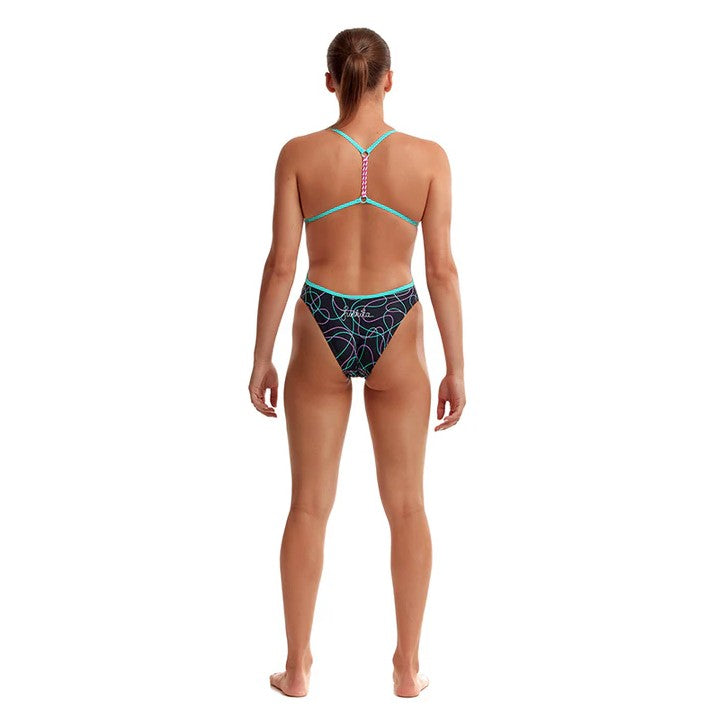 FUNKITA TWISTED STRAP